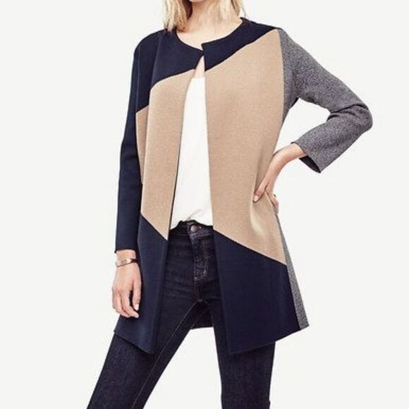 Chico's Color Block Navy Tan Gray Open Front Geometric Cardigan Size Small - Picture 1 of 6